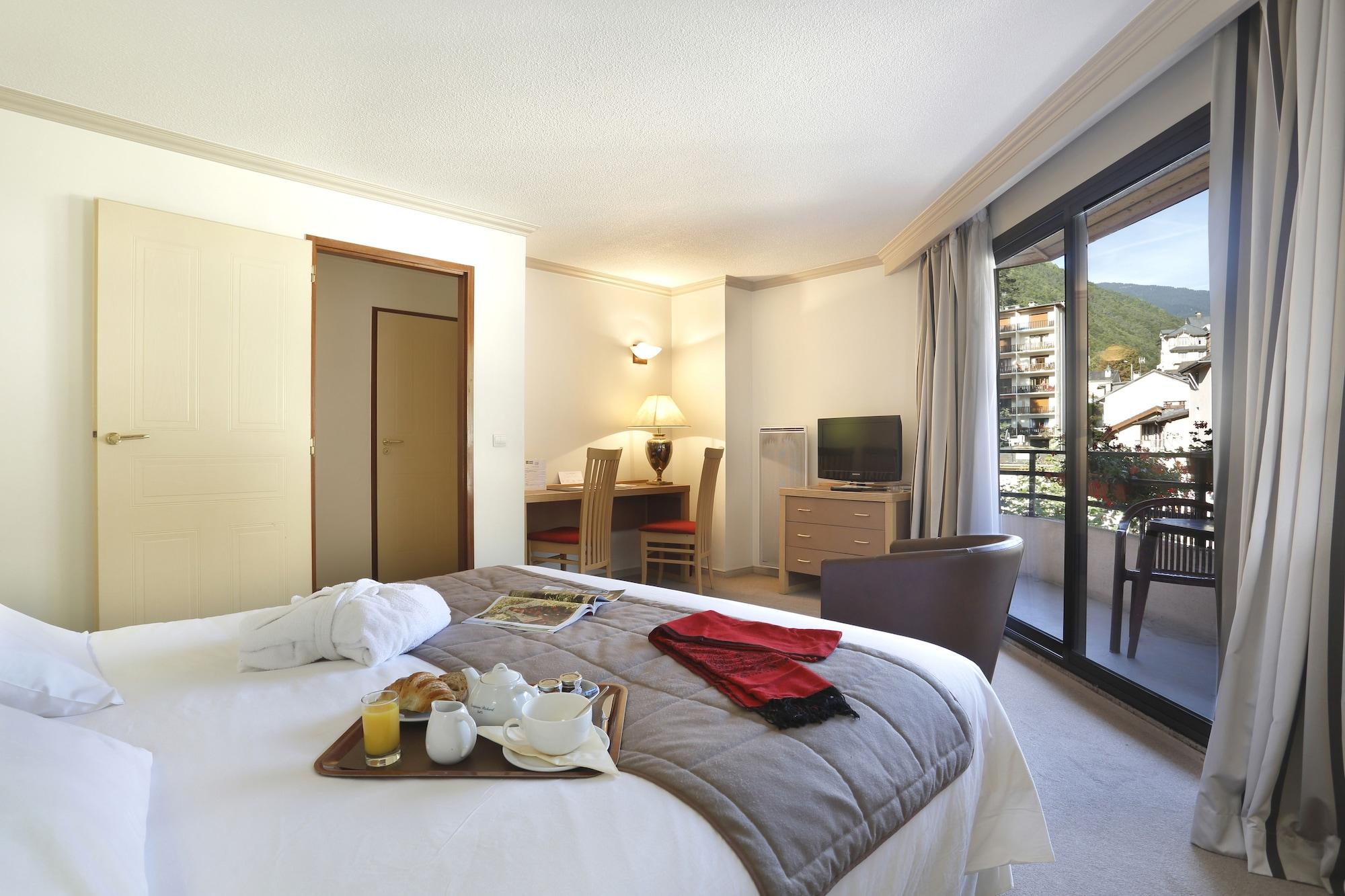 Hotel Amélie Brides-les-Bains Esterno foto