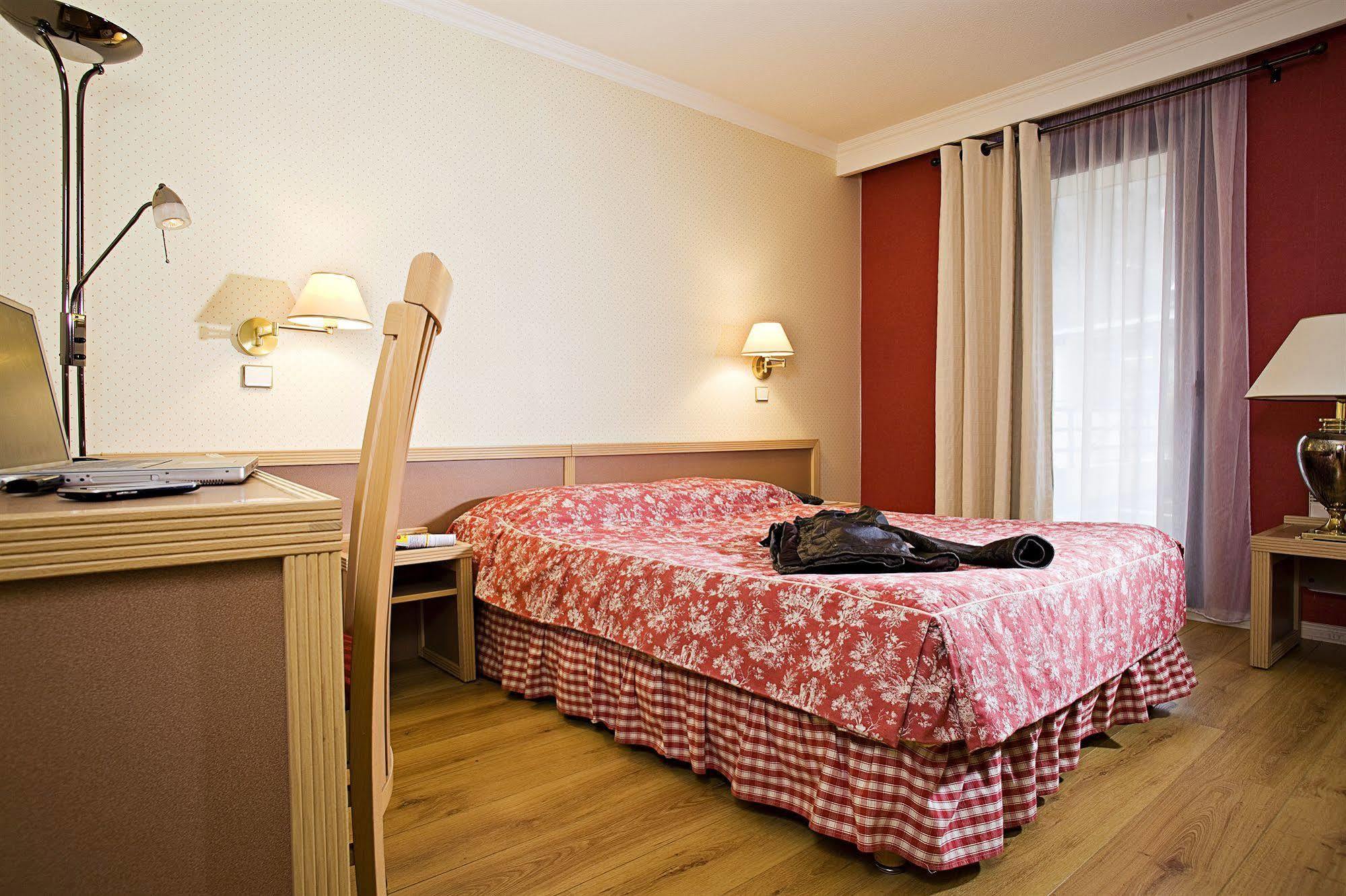 Hotel Amélie Brides-les-Bains Esterno foto